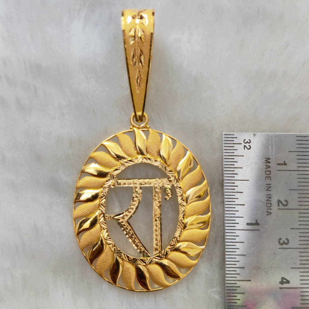 916 Gold Fancy Gent's Ra Pendant - Image 2