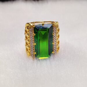 916 Gold Fancy Gent's Green Stone Ring