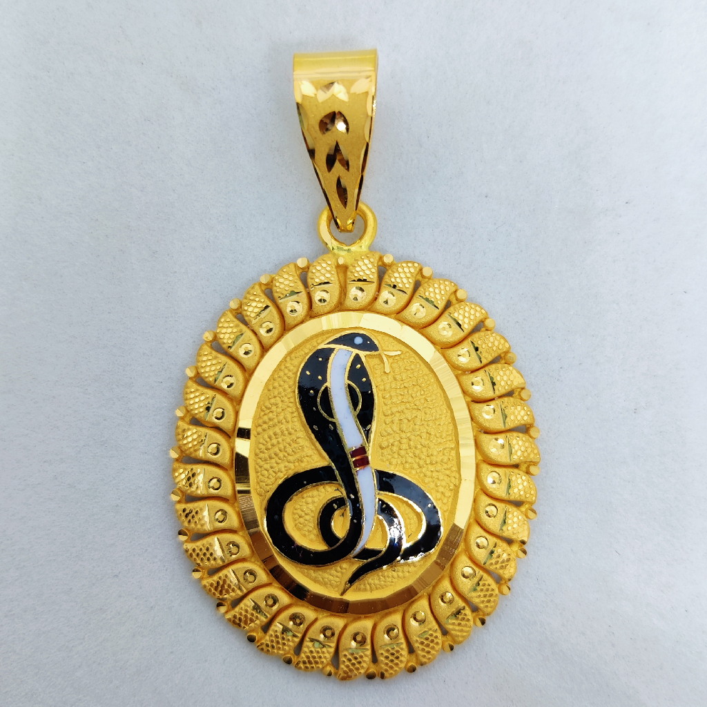 916 gold oval shape goga maharaj pendant