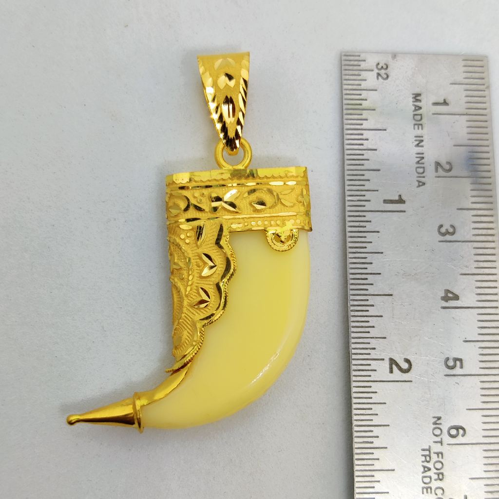 916 gold Classic gent's artificial lion nail pendant - Image 2