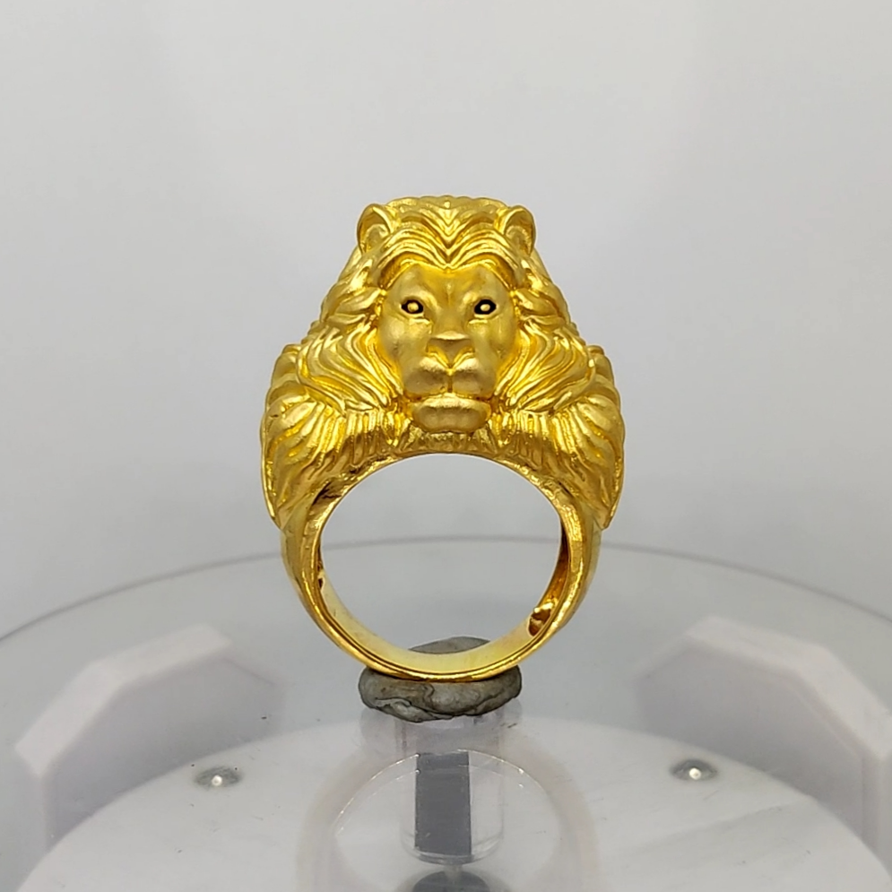 916 Gold Fancy Gent's Lion Face Ring