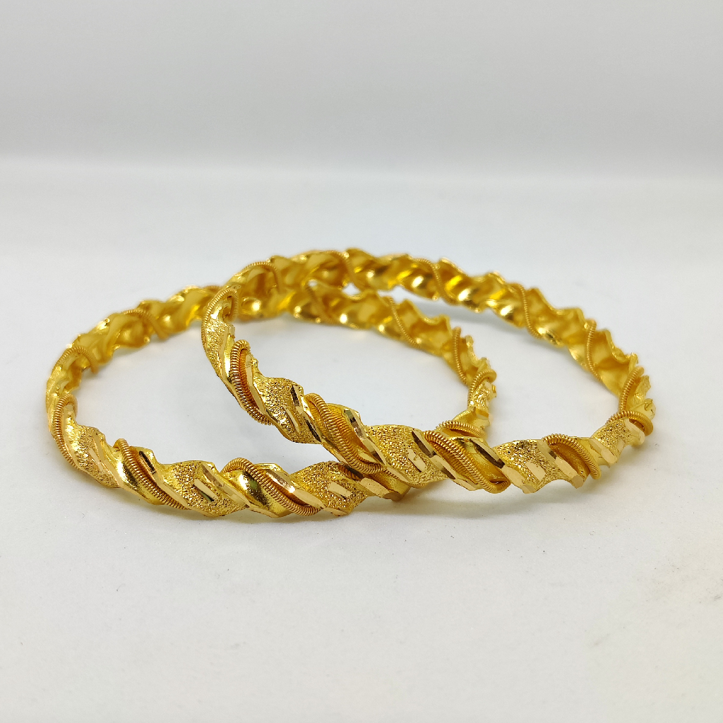916 Gold Fancy Ladies Bangles
