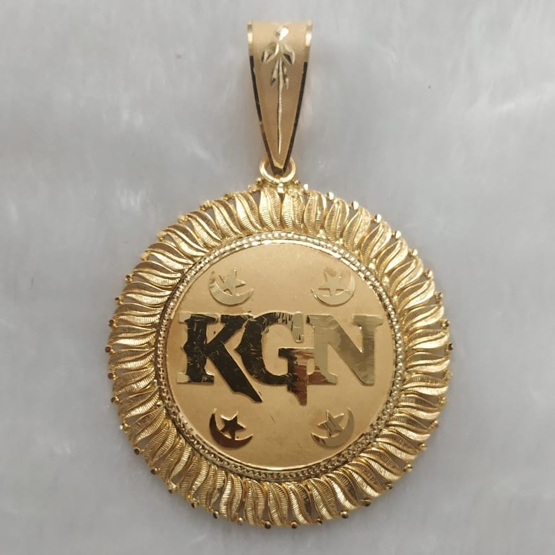 916 Gold Fancy Gent's Pendant