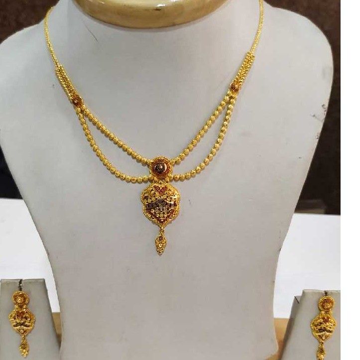 22KT Gold Designer Calcutti Necklace Set