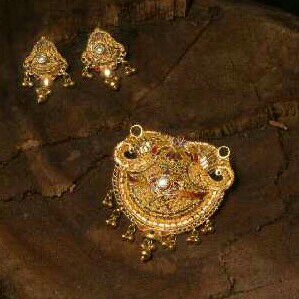 22K/916 Gold Classic Pendant Set