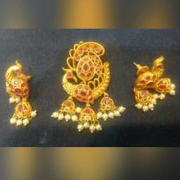 Fancy Pendant Set