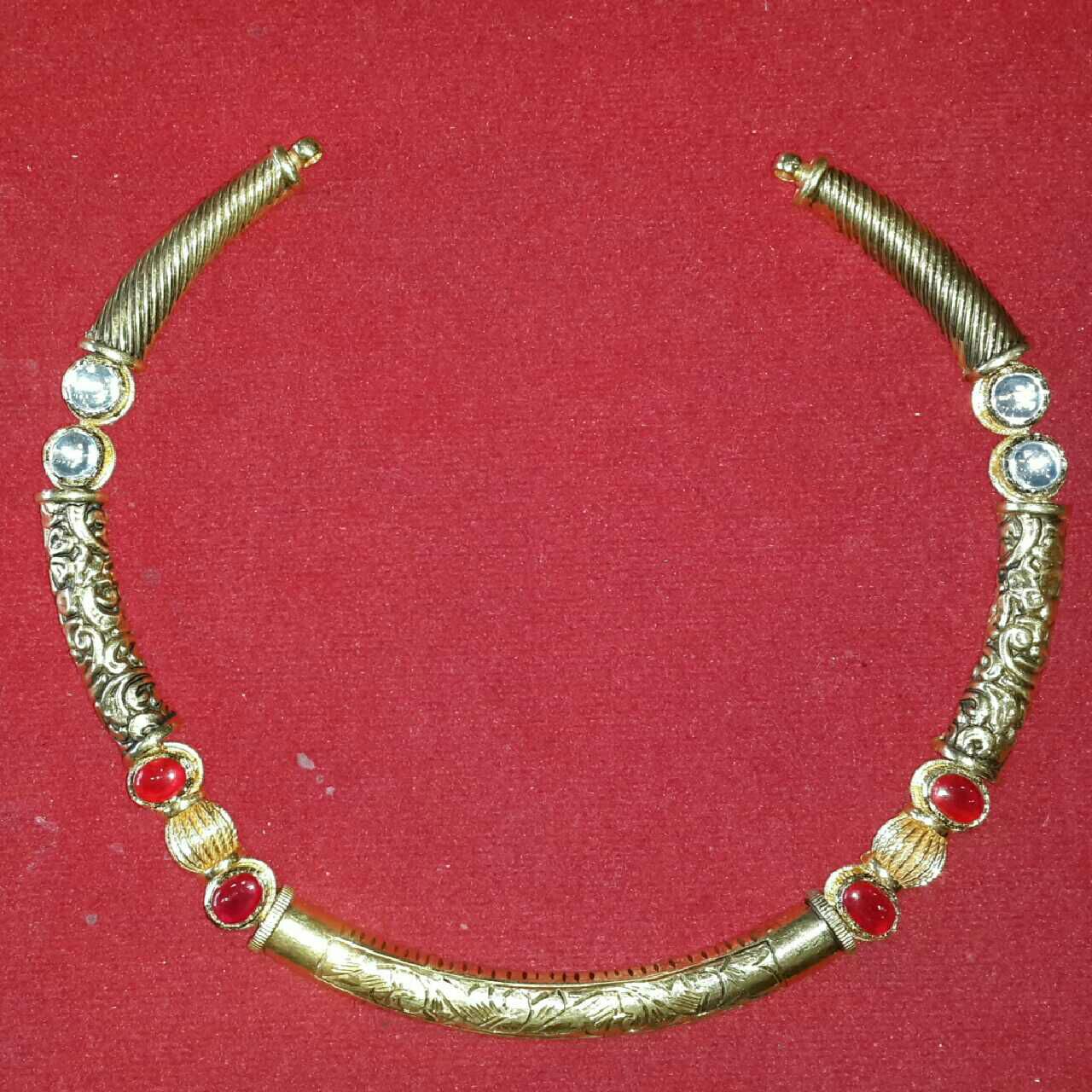 22K / 916 Gold Ladies Delicate Vertical Necklace