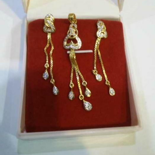 22KT Gold Jewellery American Diamond Pendant Set