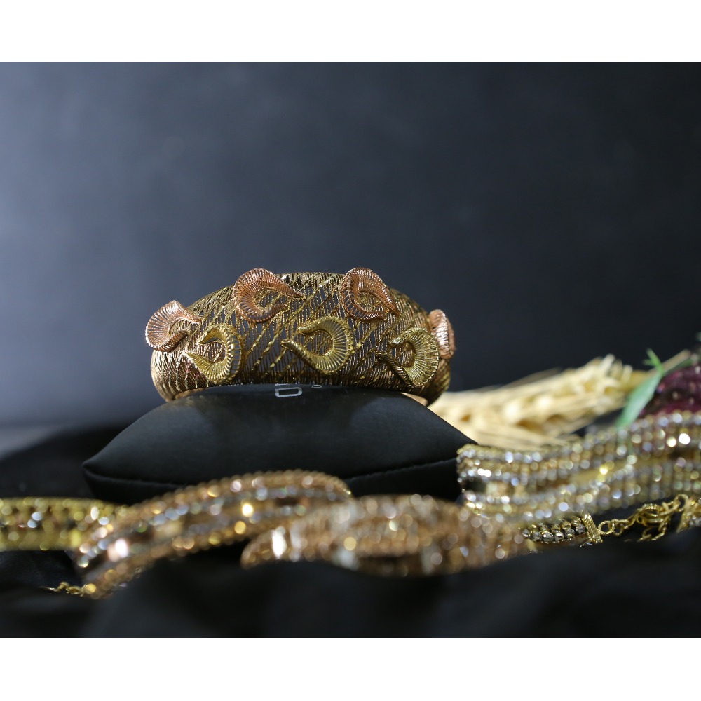 18KT Gold Ladies Indo-Italian Designer Kada - Image 2