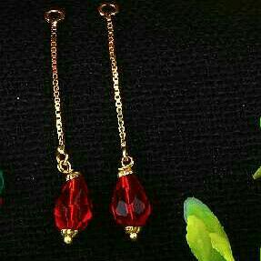 18kt Gold Attractive Fancy Ladies Earrings