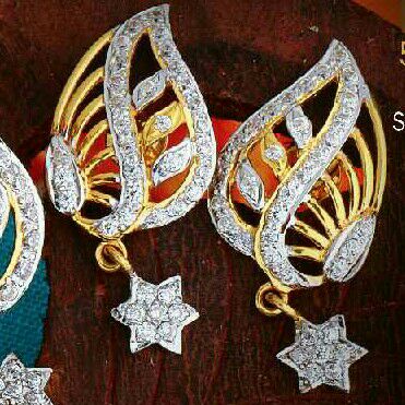 18kt Gold Designer  Ladies Earrings