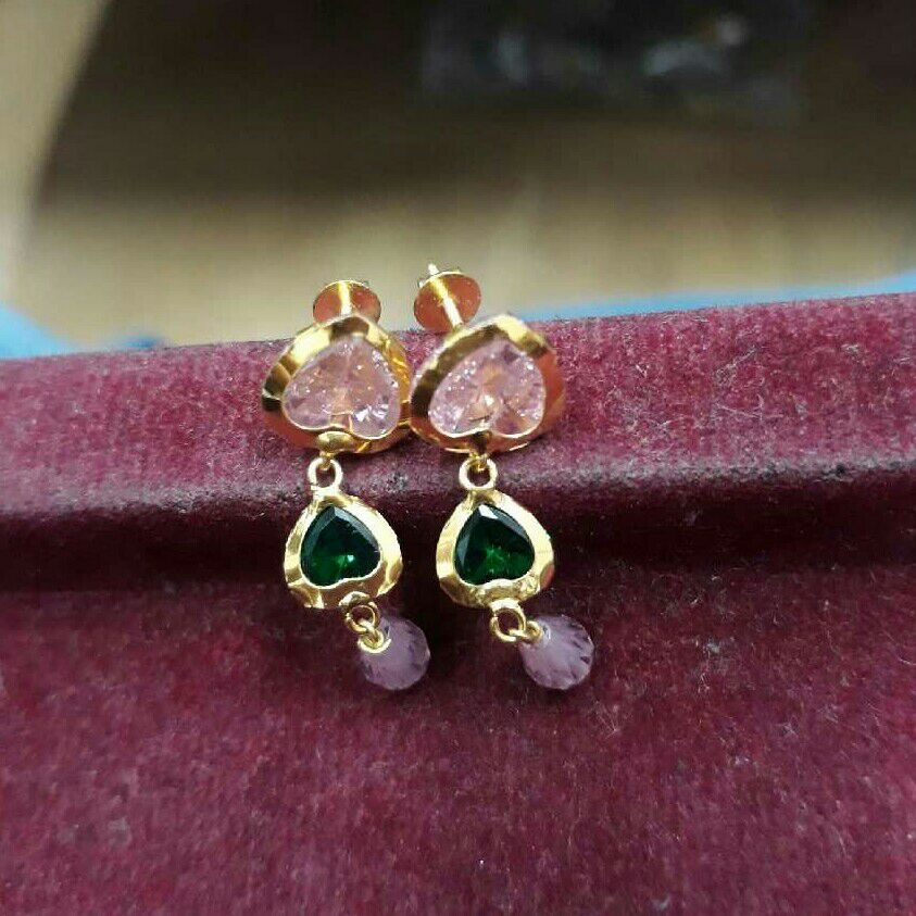 22K / 916 Gold Color Stone Indian Butti