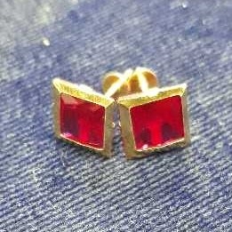 18KT Gold Jewellery Colorstone Buti