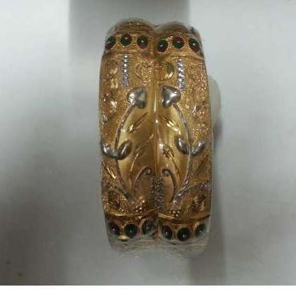 22KT Gold Ladies Designer Bangle