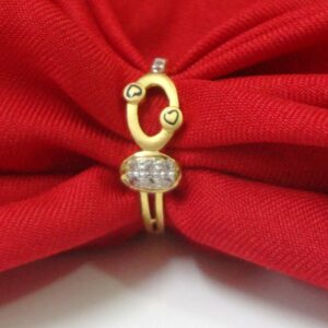 Circular amazing mina design 22 kt gold ring