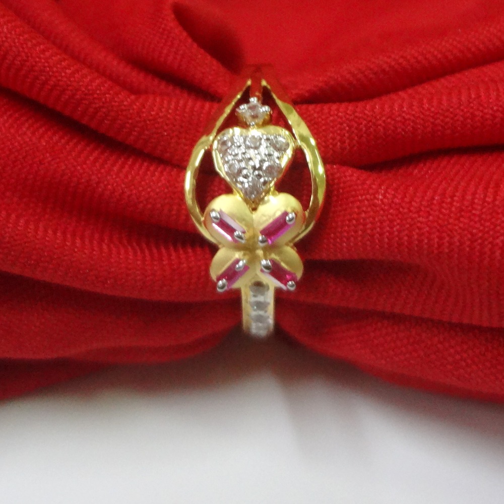 Stylish ruby colour diamond 22 kt gold ring