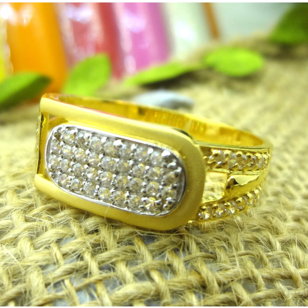 Fancy design 22 kt gold gents ring
