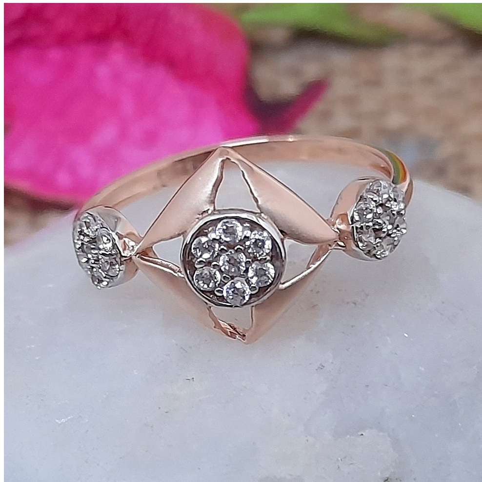 Unique and elegant 18 kt rose gold ladies ring