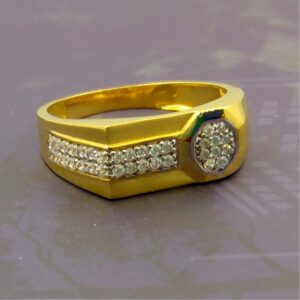 Designer diamond 22 kt gold gold ring