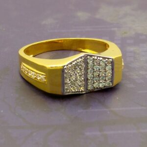 Heavy weight 22kt gold gents ring