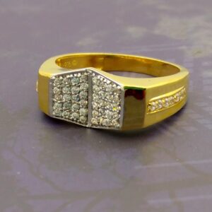 Heavy weight 22kt gold gents ring
