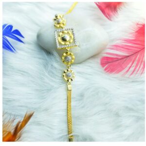 Floral motif designer 22 kt gold ladies bracelet