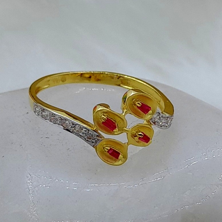 Tetra ovular 22 kt gold ladies ring