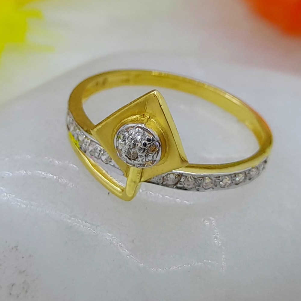 Classic daily wear 22kt gold ladies ring