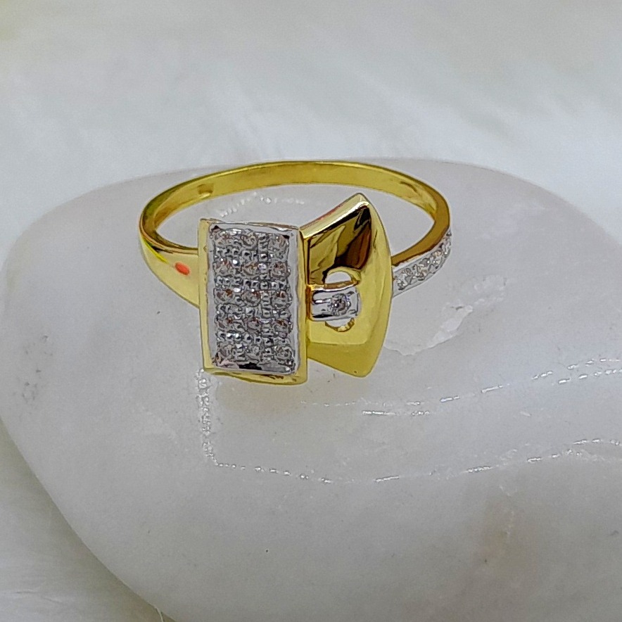 3 vertical line cz diamond 22kt gold ladies ring