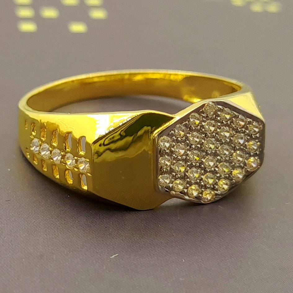 Amazing suraface deign 22 kt gold gents ring