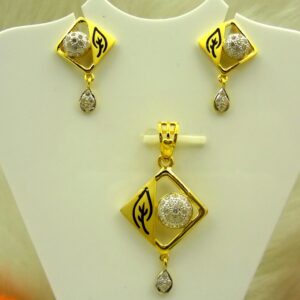 Fancy light weight daily wear 22kt gold pendant set