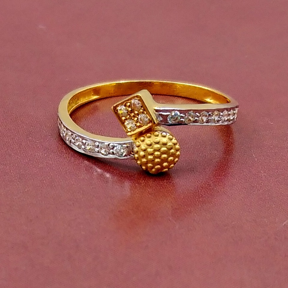 Light weight 22 kt 916 gold unique ring under 10000 rupees