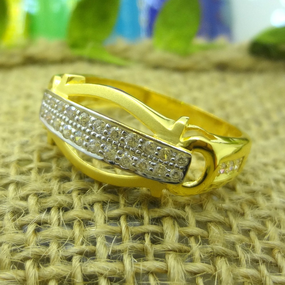 Double line cz diamond stylish curve shape 22 kt gents ring