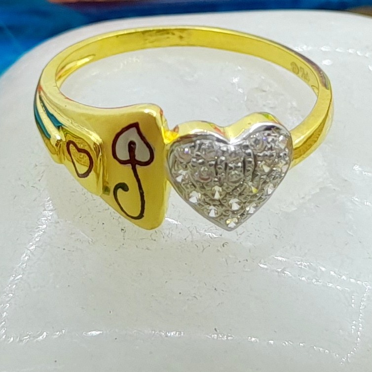 casual design with heart pattern 22kt ladies ring