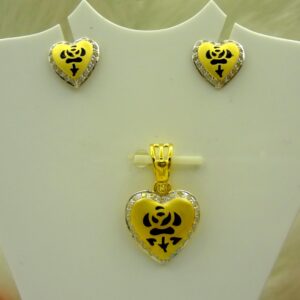 Valentine gift lovely rose petal 22 kt Gold pendant set