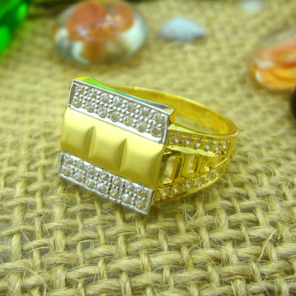 Double cz diamond line trio plain square 22kt gents ring