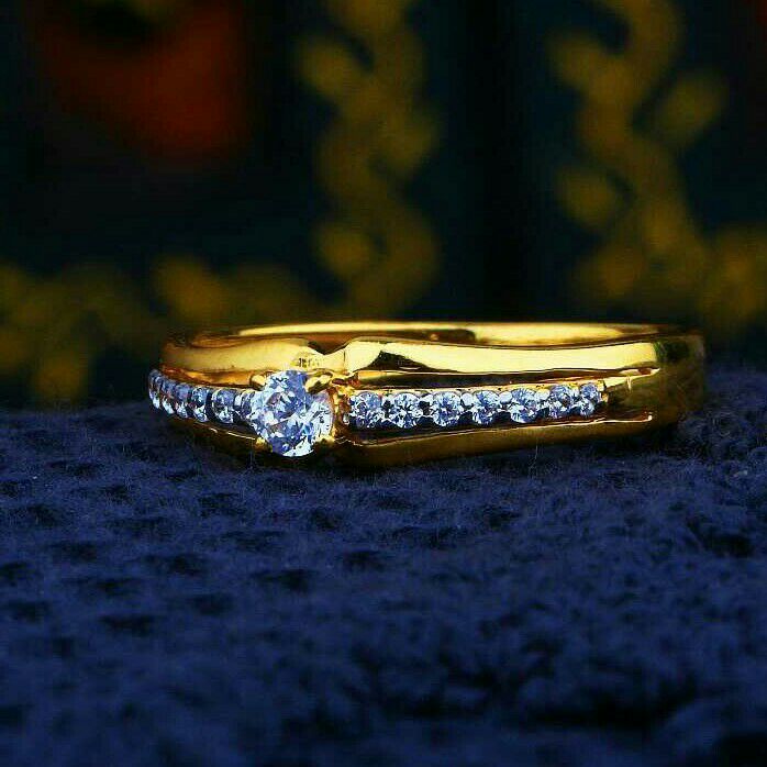 Exclusive Singal Stone Cz Ladies Ring LRG -0403