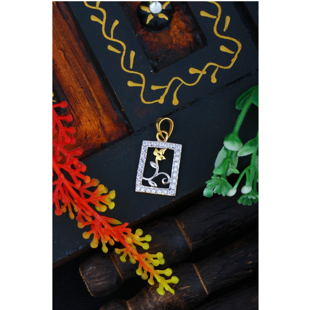 916 CZ Gold Fancy Pendant JJ - P018
