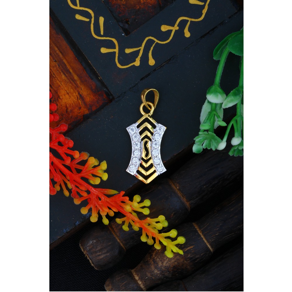 916 Gold CZ Pendant JJ - P016
