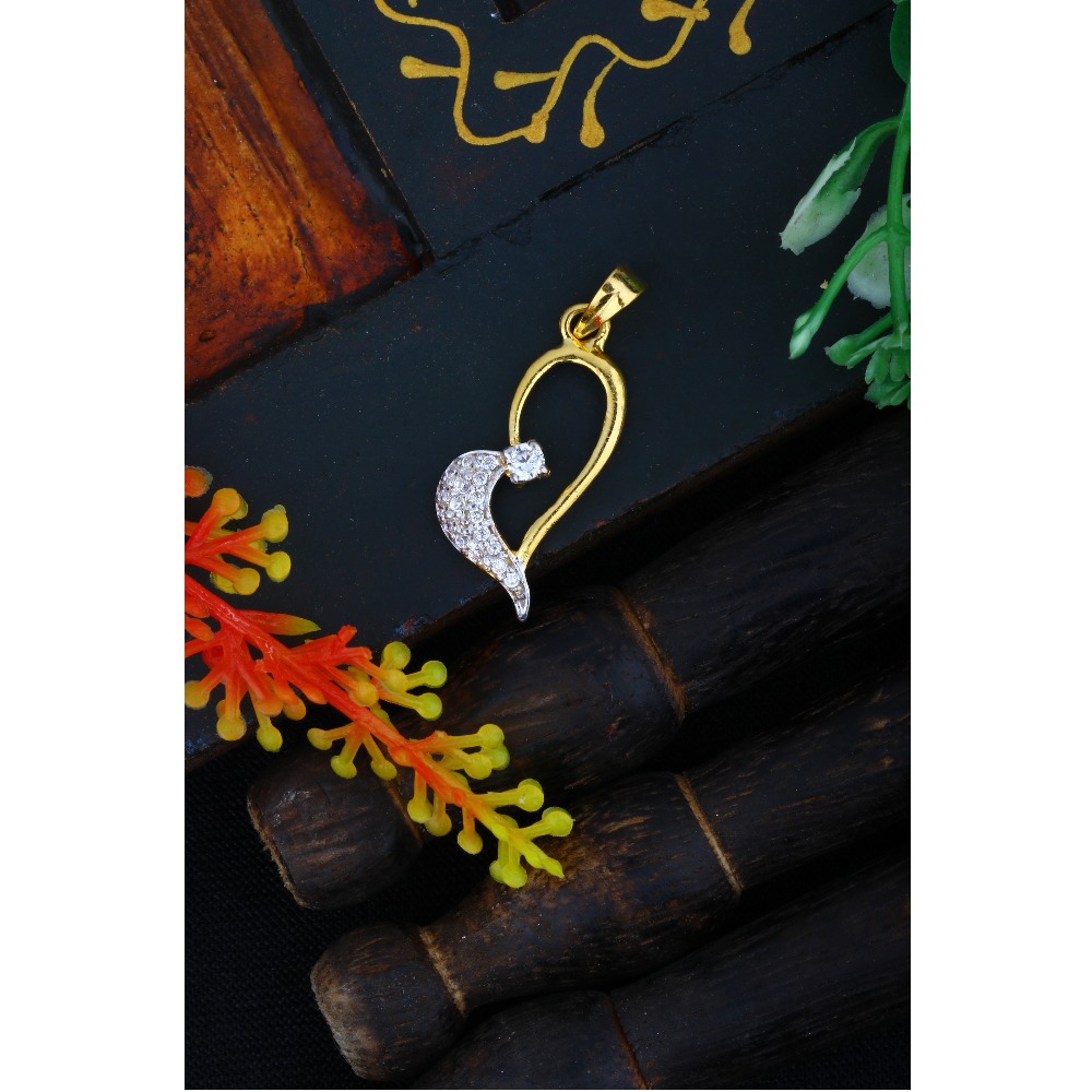 916 Gold Heart Shape CZ Pendant JJ - P009