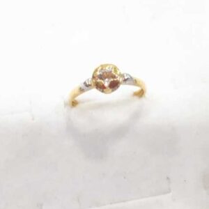 18KT Gold Ladies Ring
