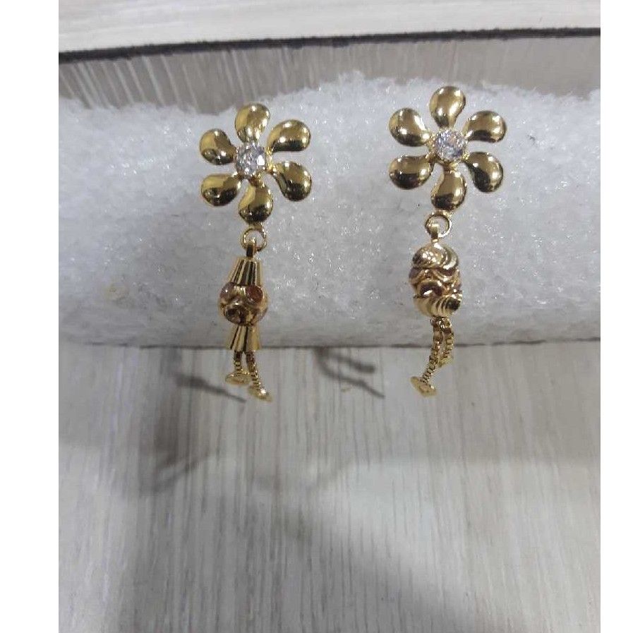 916 Stylish Gold Earrings