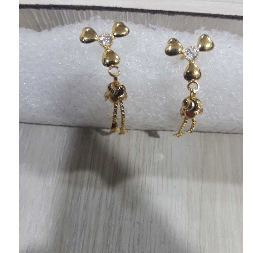 916 Gold Flower Shape Earring
