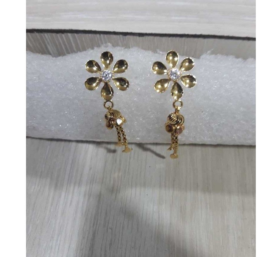 Attractive 916 Gold Flower Shape Ladies Earrings