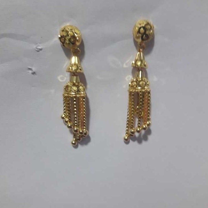 916 Gold Jhumka Style Earring