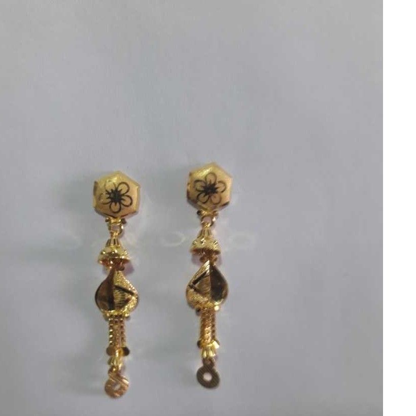 22KT Gold Fashionable Ladies Earring