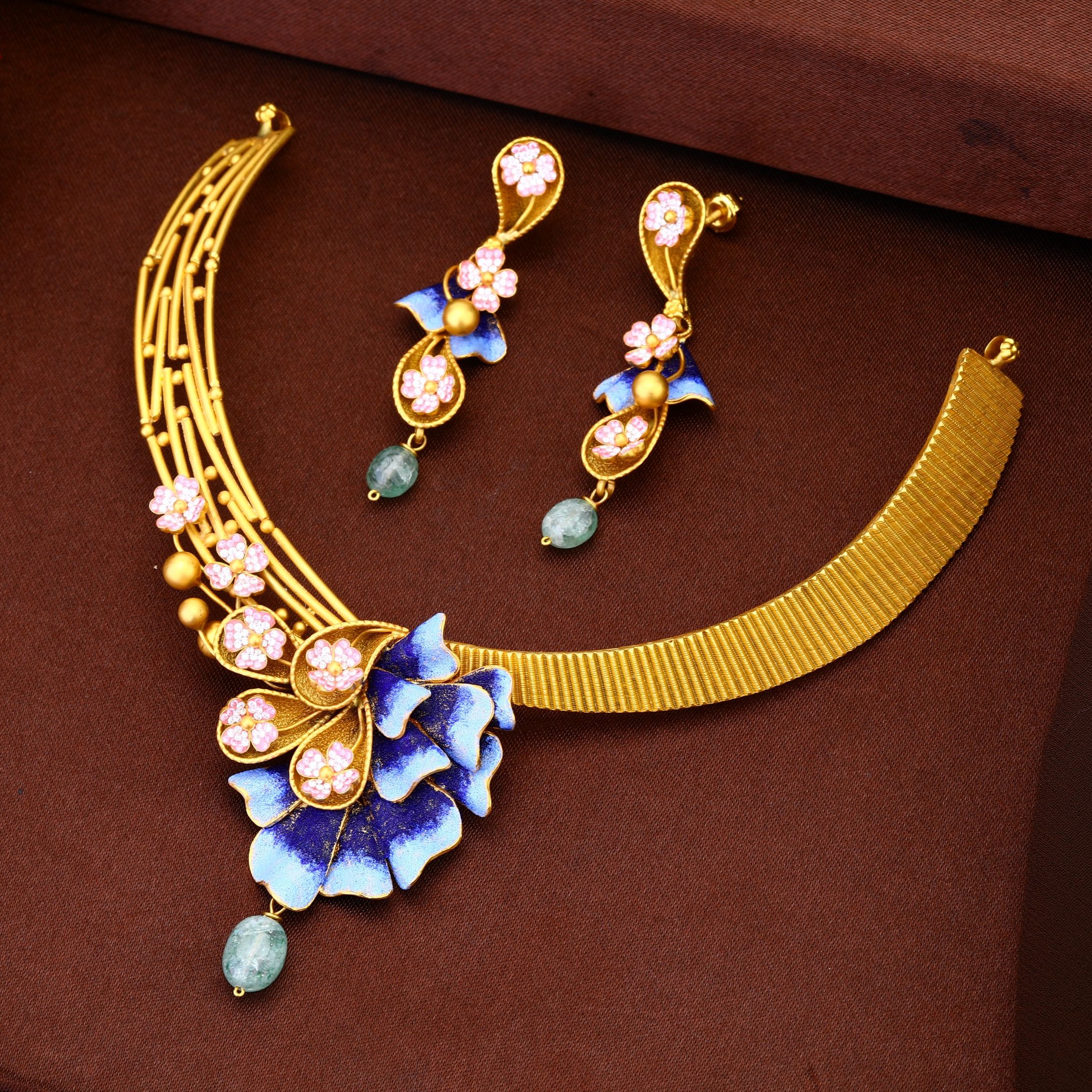 916 Gold Floral Design Necklace Set