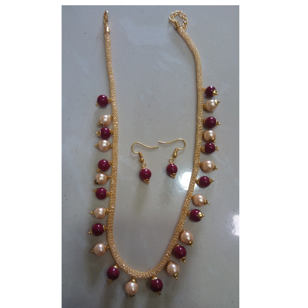 Fancy Ladies Necklace Set