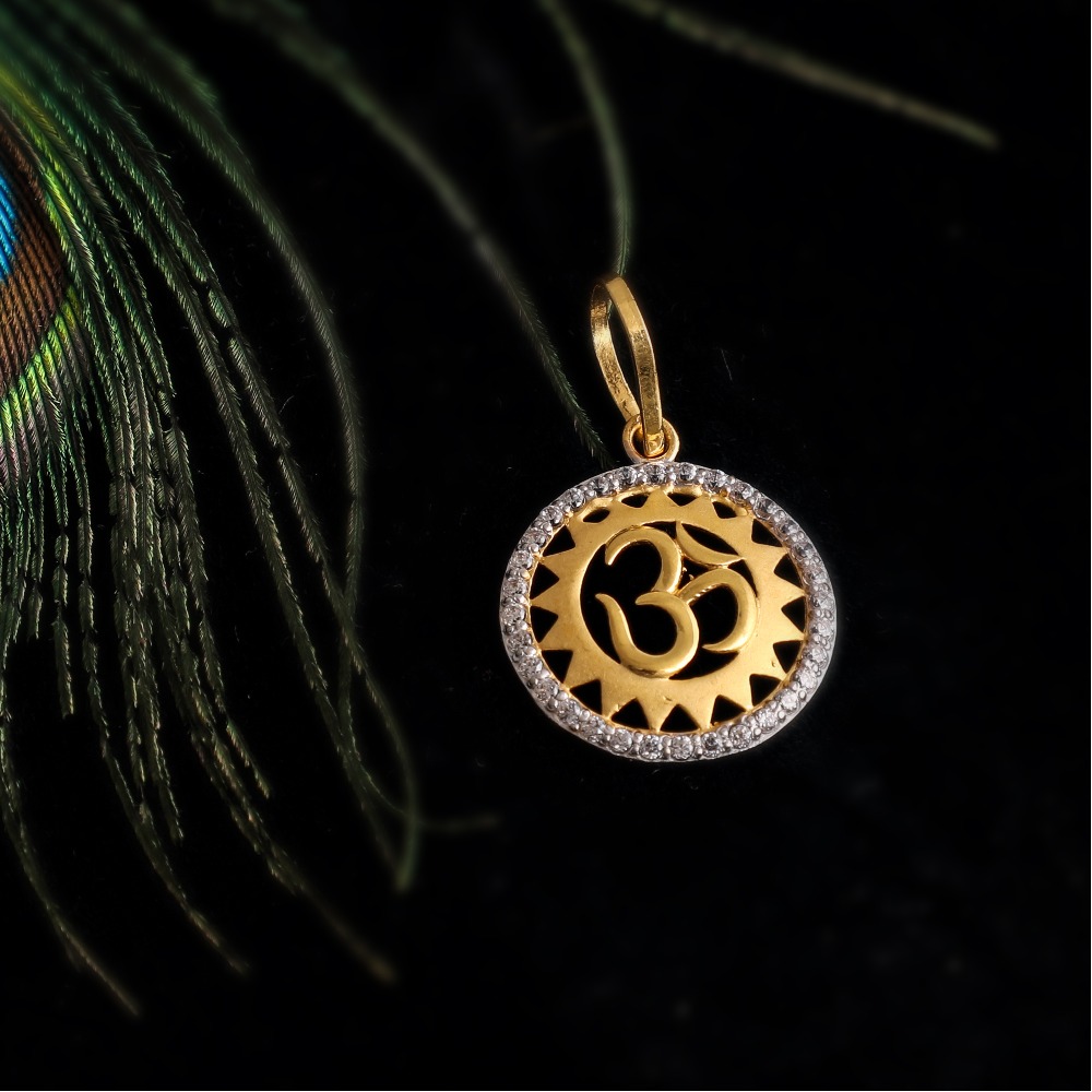 916 gold cZ design pendant