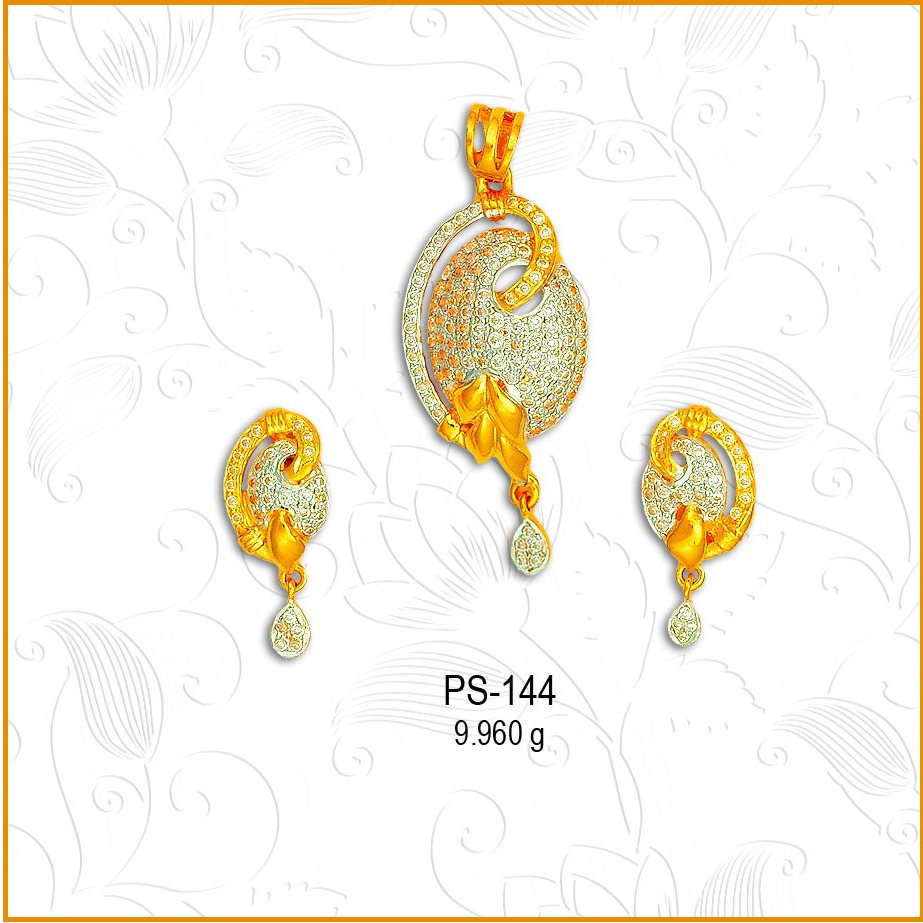 916 Gold Classic Oval Shape CZ Pendant Set PS-144